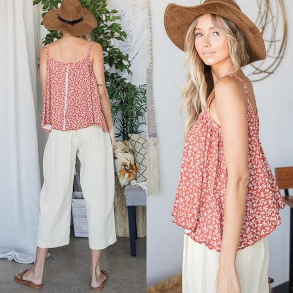 80557 Button Front Floral Tank - Picture 4 of 4